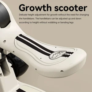 Kinderroller Sit or Stand Ride mit blinkenden Rädern, Musiklichtern, faltbarer Sitz für Jungen und Mädchen im Alter von 3–10 Jahren